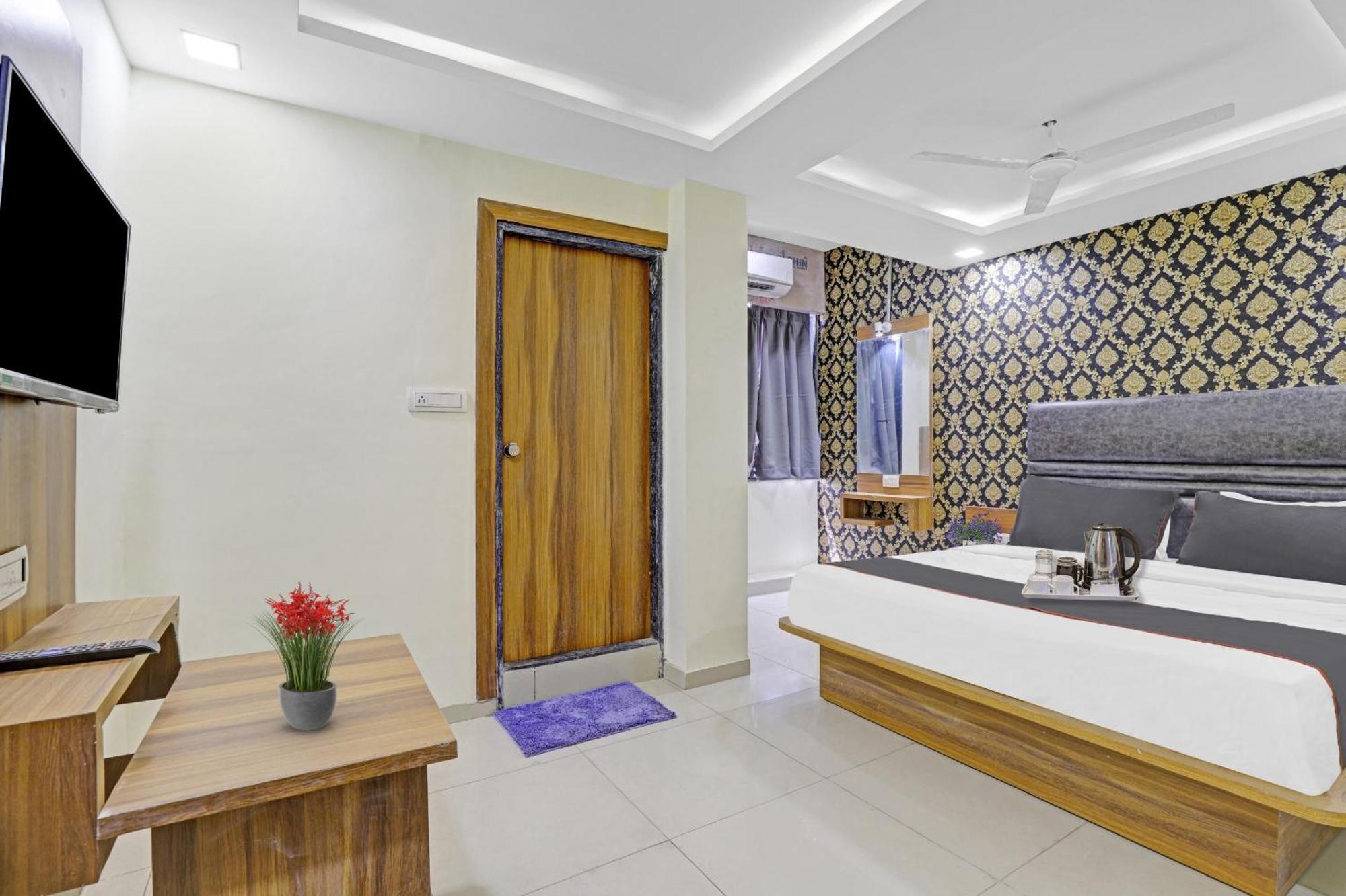 Hotel O Hill View Вадодара Экстерьер фото