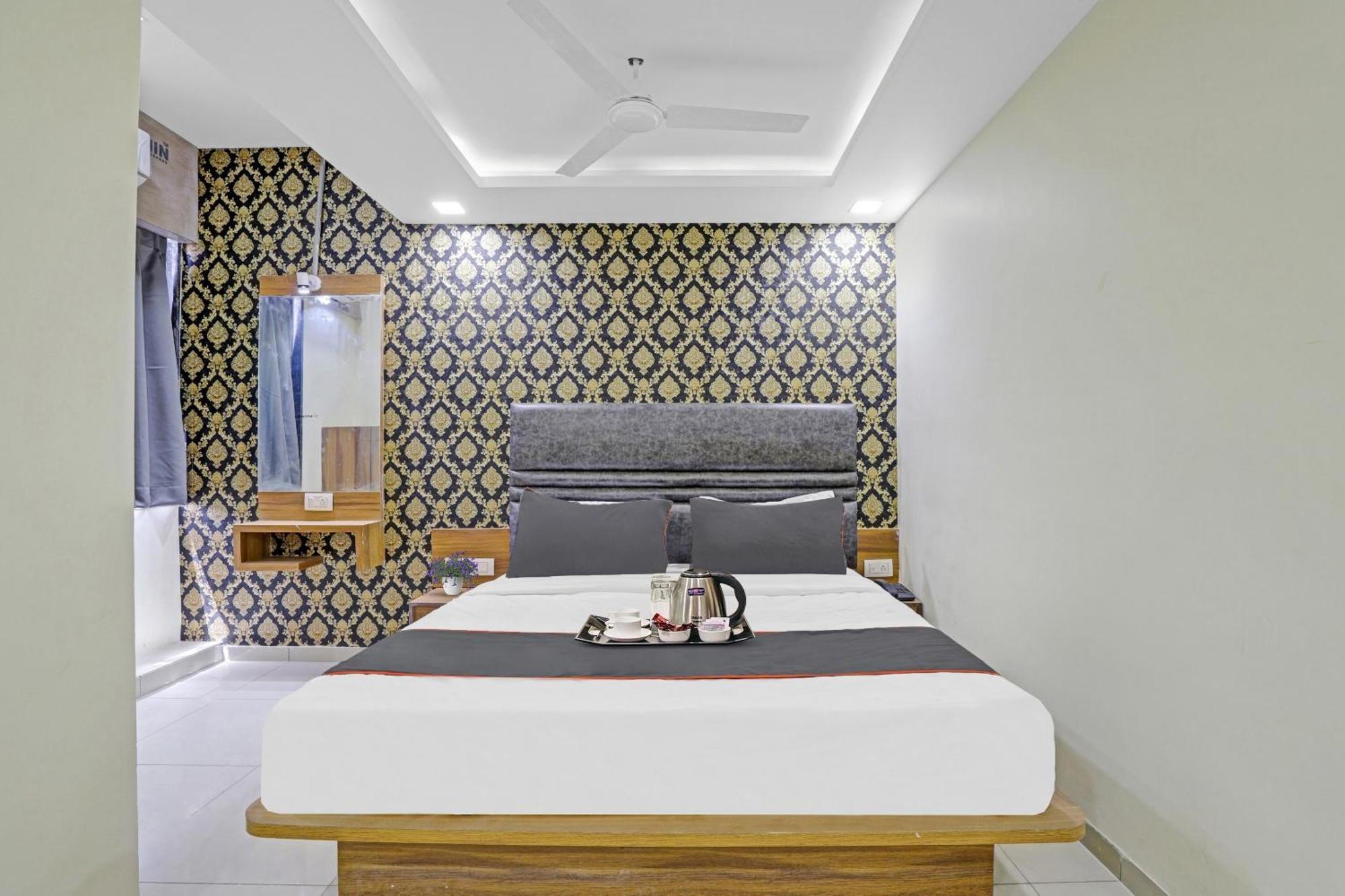 Hotel O Hill View Вадодара Экстерьер фото