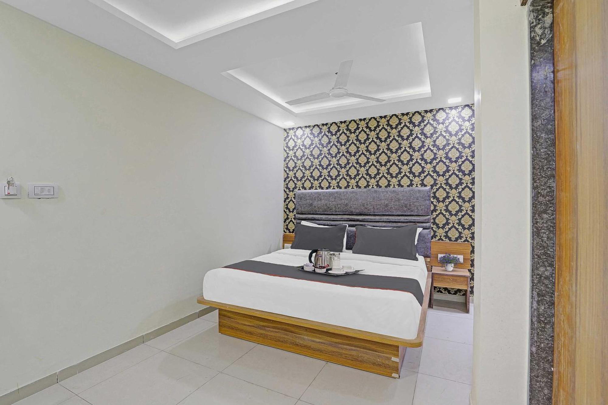 Hotel O Hill View Вадодара Экстерьер фото